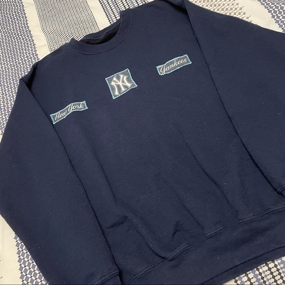 Custom Handmade New York Yankees Crewneck - Picture 2 of 4